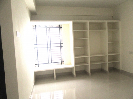 2) Li Id : 185 - Master Bedroom.JPG